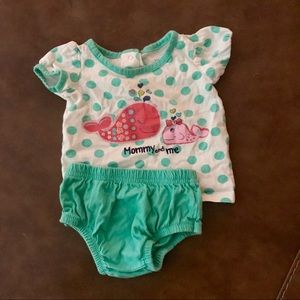 Mommy and me whale T-shirt and bloomer. 6m
